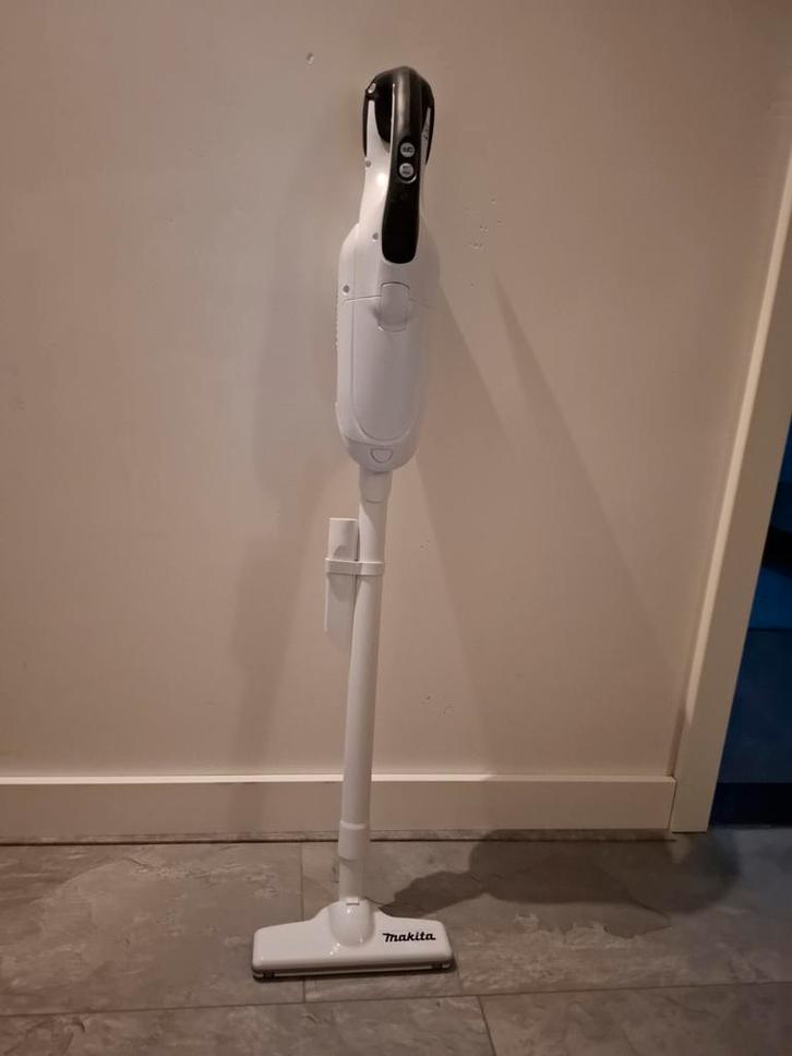 Makita Draadloze Stofzuiger - Handig & Krachtig!, Witgoed en Apparatuur, Stofzuigers, Gebruikt, Stofzuiger, Minder dan 1200 watt