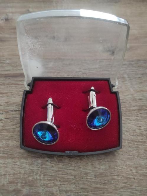 manchetknopen met blauwe glimmende stenen, Sieraden, Tassen en Uiterlijk, Manchetknopen, Gebruikt, Overige materialen, Ophalen of Verzenden