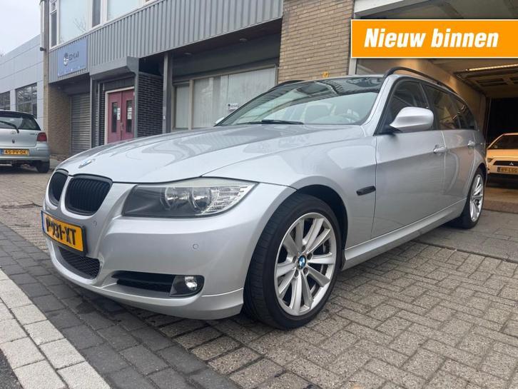 Bmw 3-SERIE 320i High Exe CLIMA NAVI PANO RIJDT GOED APK 8-2, Auto's, BMW, Bedrijf, 3-Serie, ABS, Airbags, Boordcomputer, Centrale vergrendeling