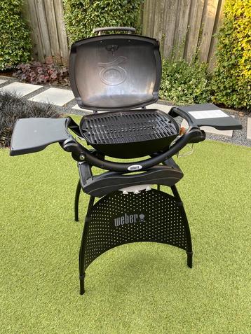 Weber Q1200 met standaard - splinternieuw beschikbaar voor biedingen