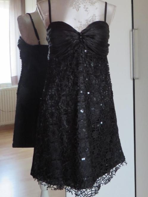 Te koop aangeboden: galajurk, kort model., Kleding | Dames, Gelegenheidskleding, Nieuw, Galajurk, Maat 42/44 (L), Zwart, Ophalen of Verzenden