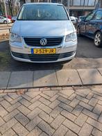 Volkswagen Touran 1.6, Voorwielaandrijving, 74 €/maand, 4 cilinders, 7 stoelen