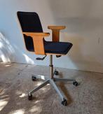 Ikea Innervik bureaustoel hout en donker blauwe stof, Ophalen of Verzenden, Zo goed als nieuw