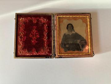 Daguerreotype vrouw omstreeks 1850 beschikbaar voor biedingen