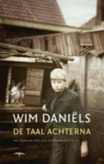 Wim Daniels - De taal achterna, Boeken, Ophalen of Verzenden, Zo goed als nieuw