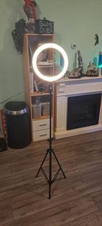 Aangeboden Grundig XXL Selfie Ringlamp Hoogte 195 cm !!, Ophalen, Zo goed als nieuw, Overige typen