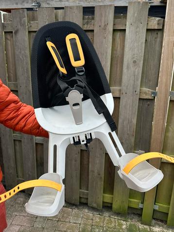 Qibbel Air voorzitje fietsstoel incl windscherm en speeltje beschikbaar voor biedingen