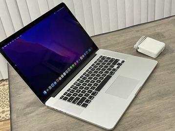 Macbook 13 inch  beschikbaar voor biedingen