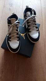 Nike jordan basketbal schoenen. Maat 34 wit groen, Kinderen en Baby's, Kinderkleding | Schoenen en Sokken, Gebruikt, Jongen of Meisje