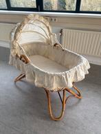 Nostalgische rotan wieg met kap, Kinderen en Baby's, Babywiegjes en Ledikanten, Ophalen of Verzenden, Gebruikt, Wieg