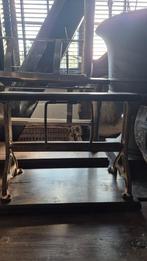 Kleine inpakpapierhouder te koop, Ophalen