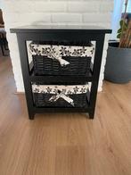 Zwart kastje met manden, Huis en Inrichting, Kasten | Ladekasten, Ophalen, Minder dan 50 cm, Gebruikt, 1 of 2 laden