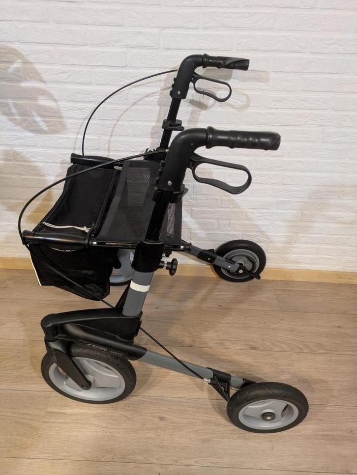 ToPro Olympos rollator maat M, Diversen, Rollators, Zo goed als nieuw, Lichtgewicht, Opvouwbaar, Ophalen