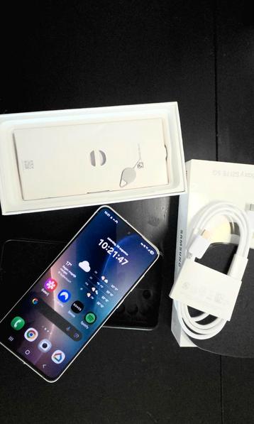 Samsung Galaxy S21 FE 5G - Zo goed als nieuw! beschikbaar voor biedingen