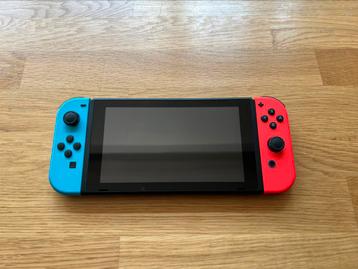 Nintendo Switch Joy‑Con met spellen en tas beschikbaar voor biedingen