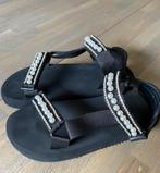 Olcay&Dolshe Sandalen Pearl chain black maat 39, Sandalen of Muiltjes, Ophalen of Verzenden, Olcay&Dolshe, Zo goed als nieuw