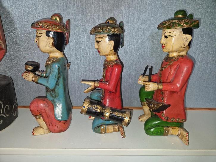 3+3 Kleurige originele Thaise priesters beelden, Sint Kerst., Antiek en Kunst, Antiek | Religie, Ophalen of Verzenden