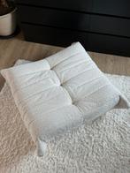Ligne Roset Togo Pouf/poef (voetstuk) | Bouclé Cowo (wit), Ophalen of Verzenden, Nieuw, Rond, Stof