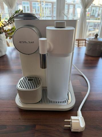 DeLonghi Nespresso Gran Lattissima beschikbaar voor biedingen