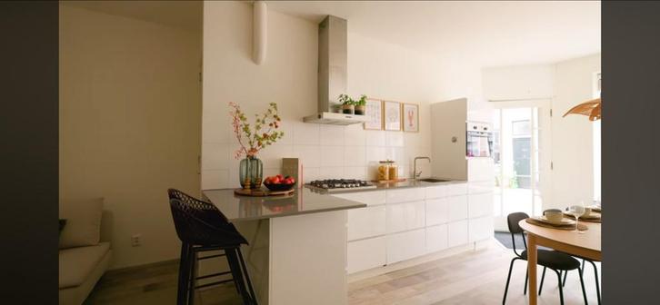 Complete keuken incl. apparatuur, Huis en Inrichting, Keuken | Complete keukens, Gebruikt, Hoekkeuken, Wit, Composiet, Greeploos