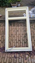 Gebruikt kozijn met draai- en klepraam, Doe-het-zelf en Verbouw, Glas en Ramen, Ophalen, Gebruikt, Gevelraam of Ruit