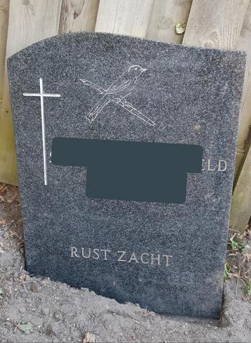 Graniet grafsteen gedenksteen circlestone haloween beschikbaar voor biedingen