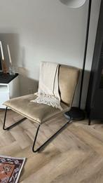 Olijfgroene fauteuil van suède, Huis en Inrichting, Stoelen, Ophalen of Verzenden, Zo goed als nieuw