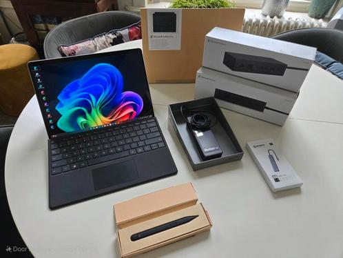 COPILOT+
TOPMODEL: SURFACE PRO 10 Core U7 1TB 16GB Pen2 Dock, Computers en Software, Windows Laptops, Zo goed als nieuw, 13 inch