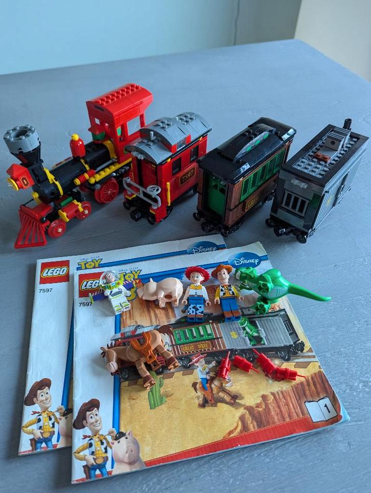 LEGO 7597 – Toy Story Wild West trein (Train Chase), Kinderen en Baby's, Speelgoed | Duplo en Lego, Zo goed als nieuw, Lego, Complete set
