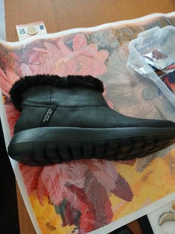Zwarte Skechers Lage Laarzen - Maat Onbekend beschikbaar voor biedingen