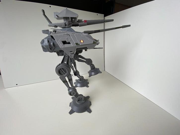STAR WARS LFL CLONE WARS AT-AP WALKER-VOERTUIG UIT 2007, Verzamelen, Star Wars, Gebruikt, Overige typen, Ophalen of Verzenden
