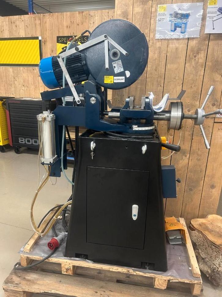 HBM automatische metaalafkortzaag 350, Doe-het-zelf en Verbouw, Gereedschap | Zaagmachines, Zo goed als nieuw, Cirkelzaag, 1200 watt of meer
