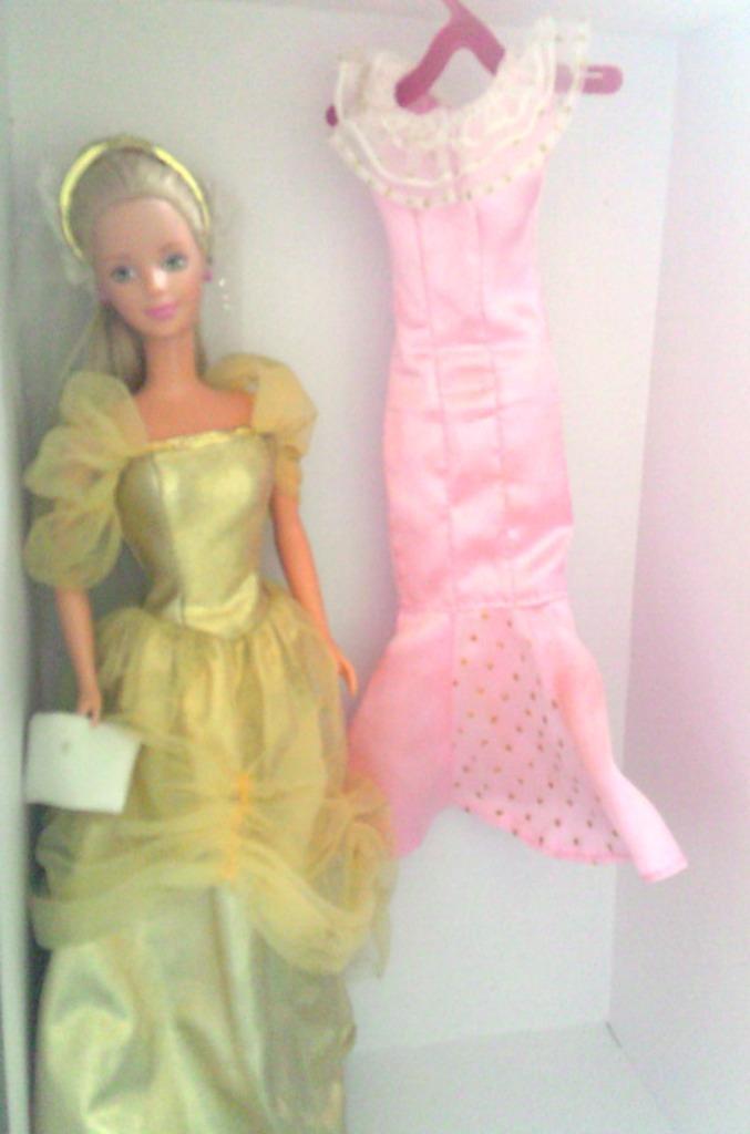 Vintage Barbie 1966 made in China met 1 extra jurk, Verzamelen, Poppen, Gebruikt, Pop, Ophalen of Verzenden