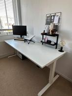 Automatisch verstelbaar zit/sta bureau - 2m breed, Ophalen, Elektrisch, Zo goed als nieuw, Stabureau