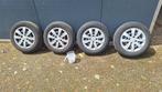 Velgen, mooie doppen Hyundai en banden met veel profiel, Ophalen, Gebruikt, 155 mm, Personenwagen