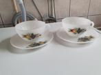 2 Vintage Koppen + Schotels - Fruit Opdruk, Ophalen of Verzenden