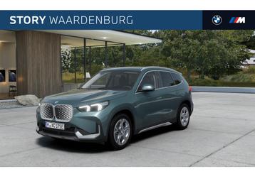 BMW iX1 eDrive20 Pure Edition / Adaptieve LED / Comfort Acce beschikbaar voor biedingen