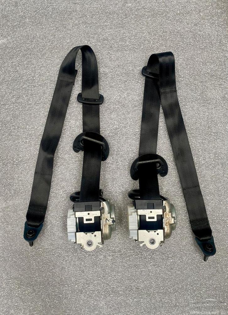 Peugeot Partner/Citroen Berlingo 2019+ gordelspanner set 981, Auto-onderdelen, Interieur en Bekleding, Citroën, Peugeot, Gebruikt