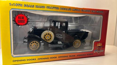 Ford model A pick up 1931 moter city classics 1.18, Hobby en Vrije tijd, Modelauto's | 1:18, Zo goed als nieuw, Overige merken