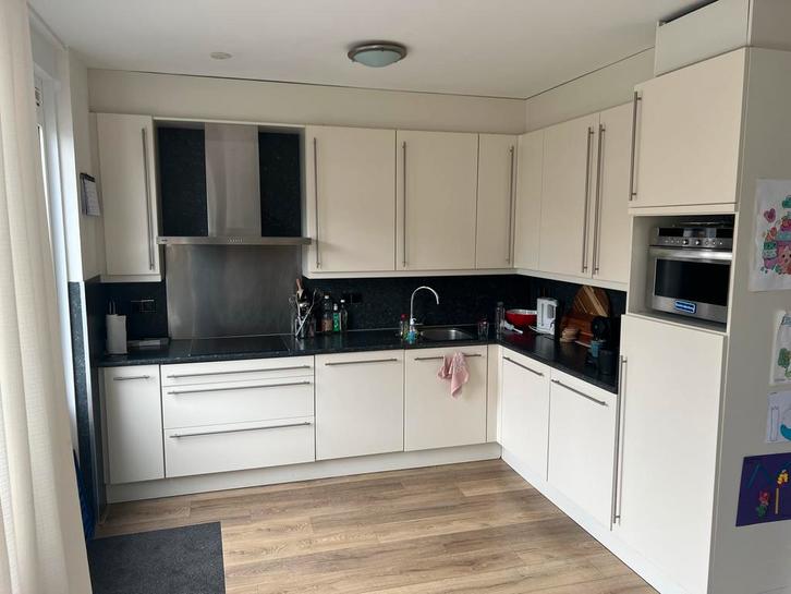 Zeer complete Keuken 3.1 x 2.5 (gebruikt), Huis en Inrichting, Keuken | Complete keukens, Gebruikt, Hoekkeuken, Wit, Ophalen