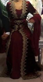 Traditionele henna jurk, Overige typen, Zo goed als nieuw, Rood, Ophalen