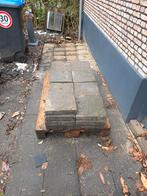 Gratis Stoeptegels 30x30 - 84 dik en 58 normaal, Tuin en Terras, Ophalen, Gebruikt, Minder dan 5 m², Beton