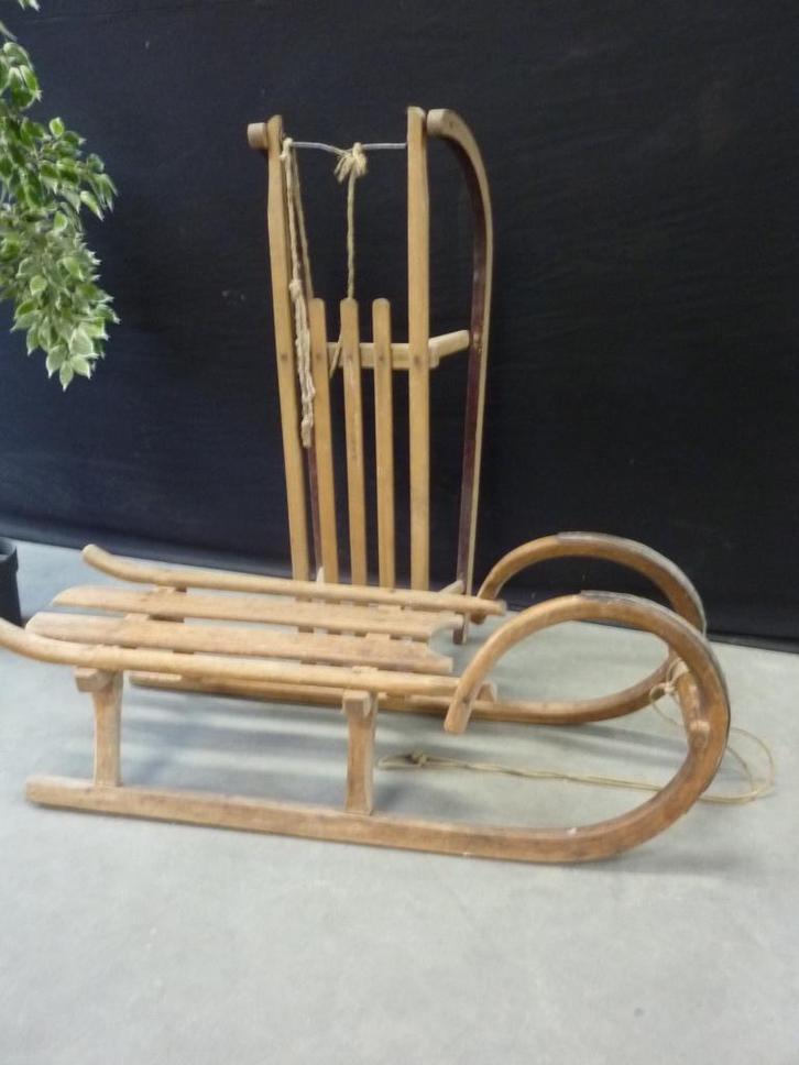 2 stuks antieke slee / sleeën als decoratie of op te knappen, Antiek en Kunst, Curiosa en Brocante, Ophalen