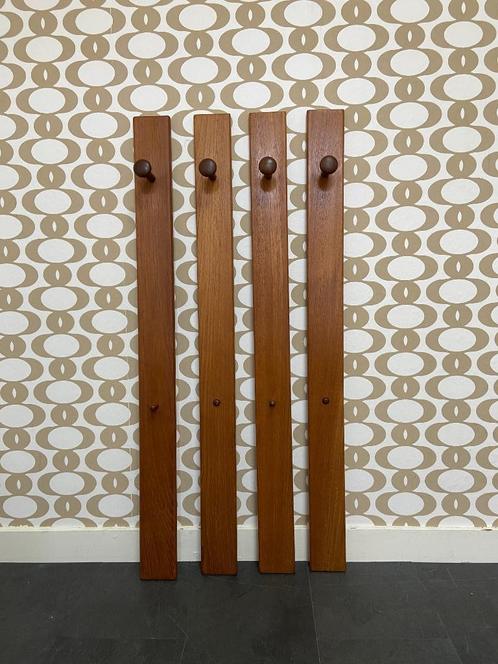 Vintage teak kapstok in 4 delen, Huis en Inrichting, Woonaccessoires | Kapstokken, Gebruikt, Wandkapstok, 100 tot 150 cm, Hout