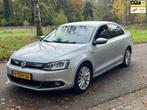 Volkswagen Jetta 1.4 TSI Hybrid Highline 2013 Leder Led Xeno, Auto's, 4 cilinders, Hybride Elektrisch/Benzine, 1405 kg, Sedan