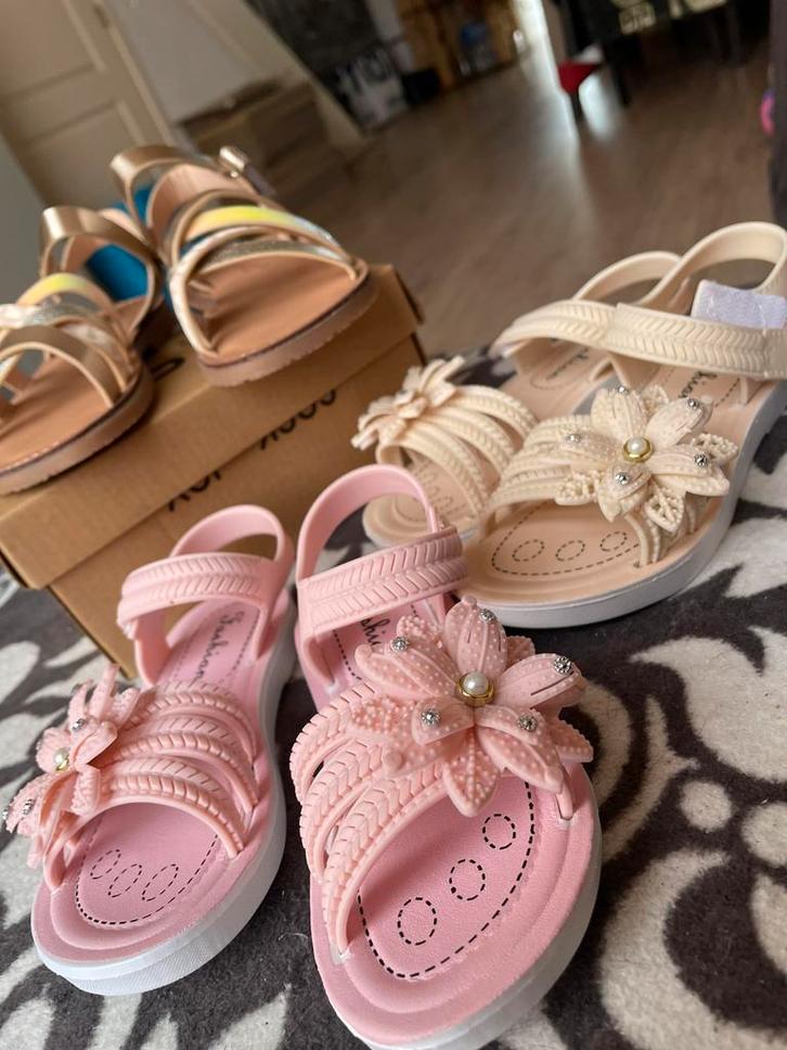 3 paar sandalen maat 26 en 27 NIEUW, Kinderen en Baby's, Babykleding | Schoentjes en Sokjes, Zo goed als nieuw, Meisje, Schoentjes