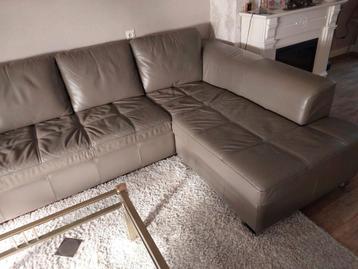 Taupe leren hoekbank - Stevig en comfortabel! beschikbaar voor biedingen