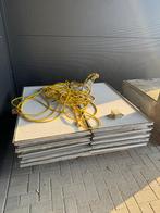 GRATIS Zonnepanelen + omvormers (20 stuks - 20 m2), Doe-het-zelf en Verbouw, Zonnepanelen en Toebehoren, Ophalen, Gebruikt, Compleet systeem