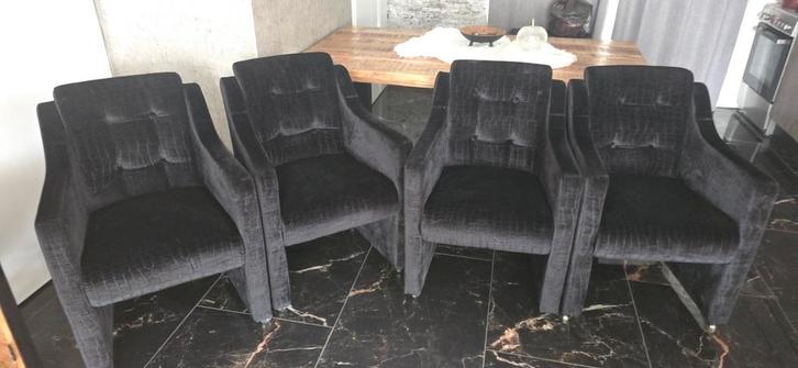 4 Eetkamerstoelen met wieltjes - Krokodilpatroon, Huis en Inrichting, Fauteuils, Zo goed als nieuw, 50 tot 75 cm, Minder dan 75 cm