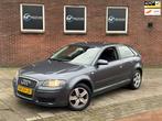 Audi A3 1.6 Attraction Pro Line / NIEUWE APK / RIJDT SCHAKEL, Auto's, Origineel Nederlands, Te koop, Zilver of Grijs, 5 stoelen